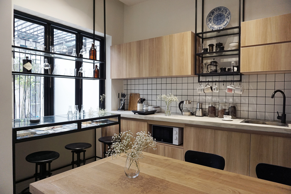 YEAR: 2018 – AREA: 300 M2

PACKAGE: FITOUT – FURNISH

CONTRACT VALUE: 1,800,000,000 VND… Continue Reading..