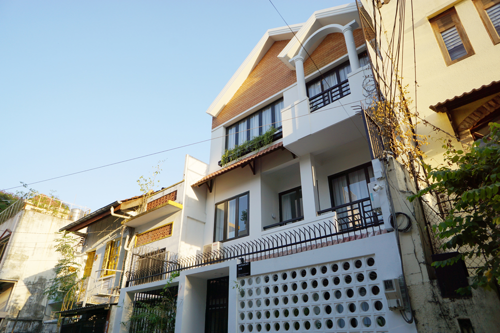 YEAR: 2018 – AREA: 300 M2

PACKAGE: FITOUT – FURNISH

CONTRACT VALUE: 1,800,000,000 VND… Continue Reading..